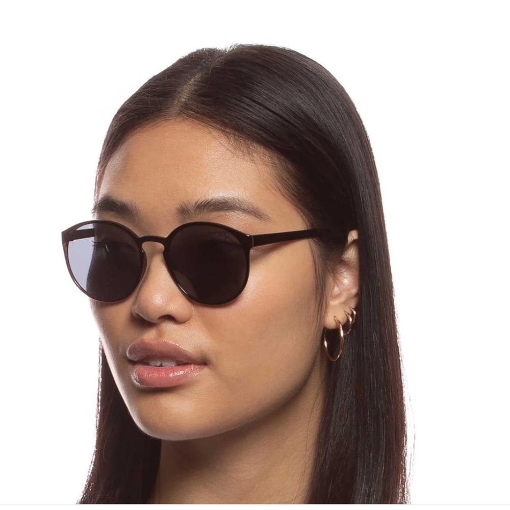 Le Specs Swizzle Black sunglasses